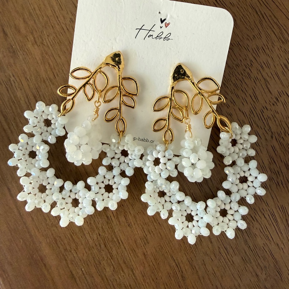 Divana Jewels Gold and White Floral Earrings
